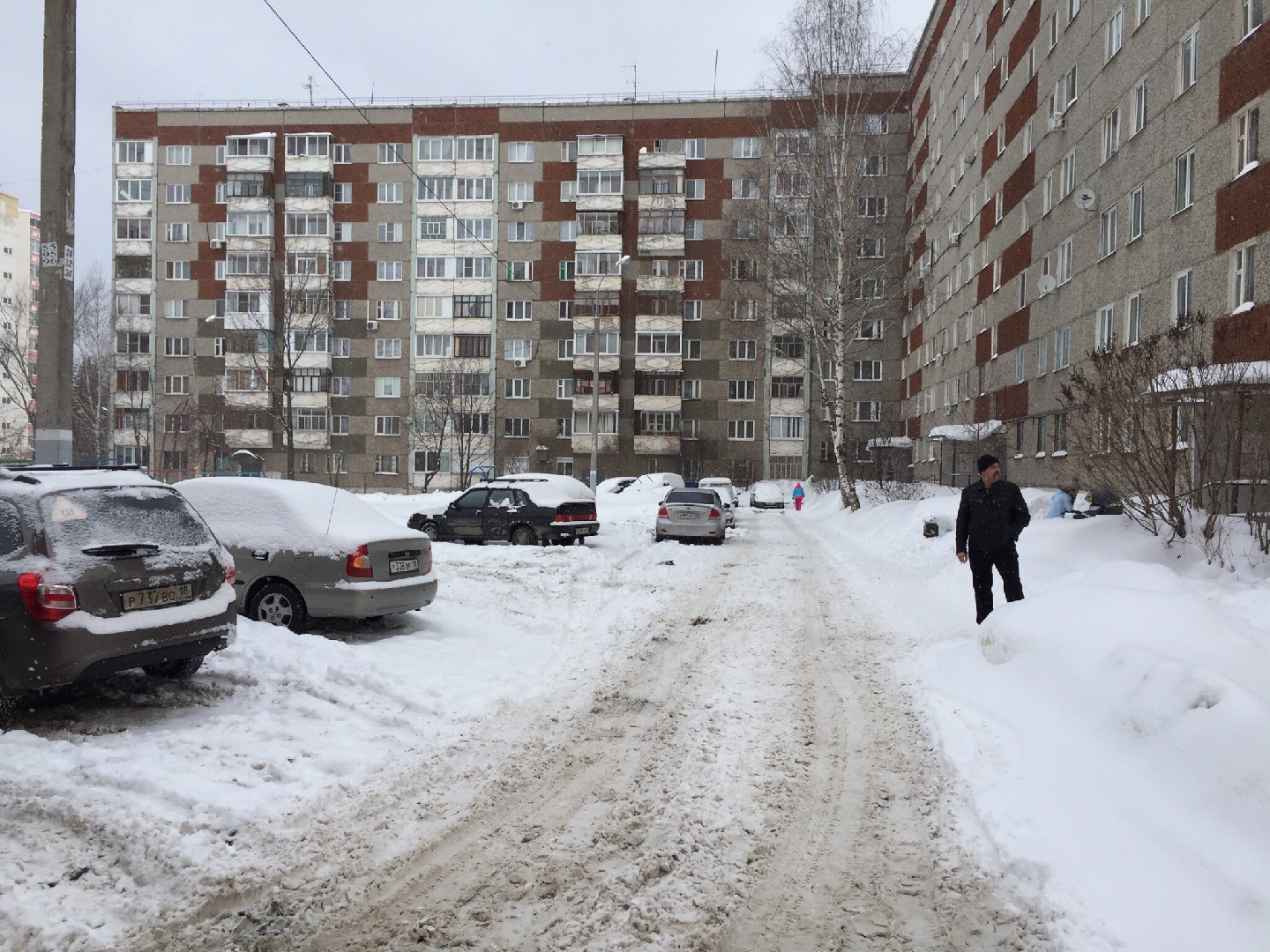 Респ. Удмуртская, г. Ижевск, ул. Удмуртская, д. 267, к. 3-придомовая территория