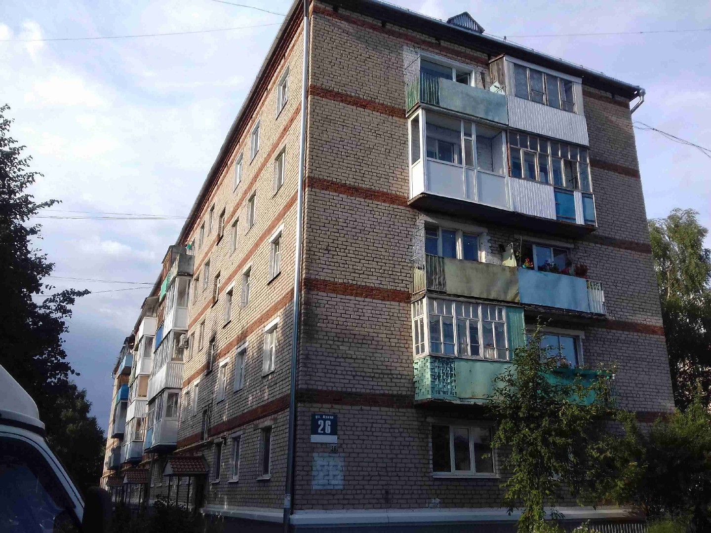 Респ. Удмуртская, г. Можга, ул. Азина, д. 26-фасад здания