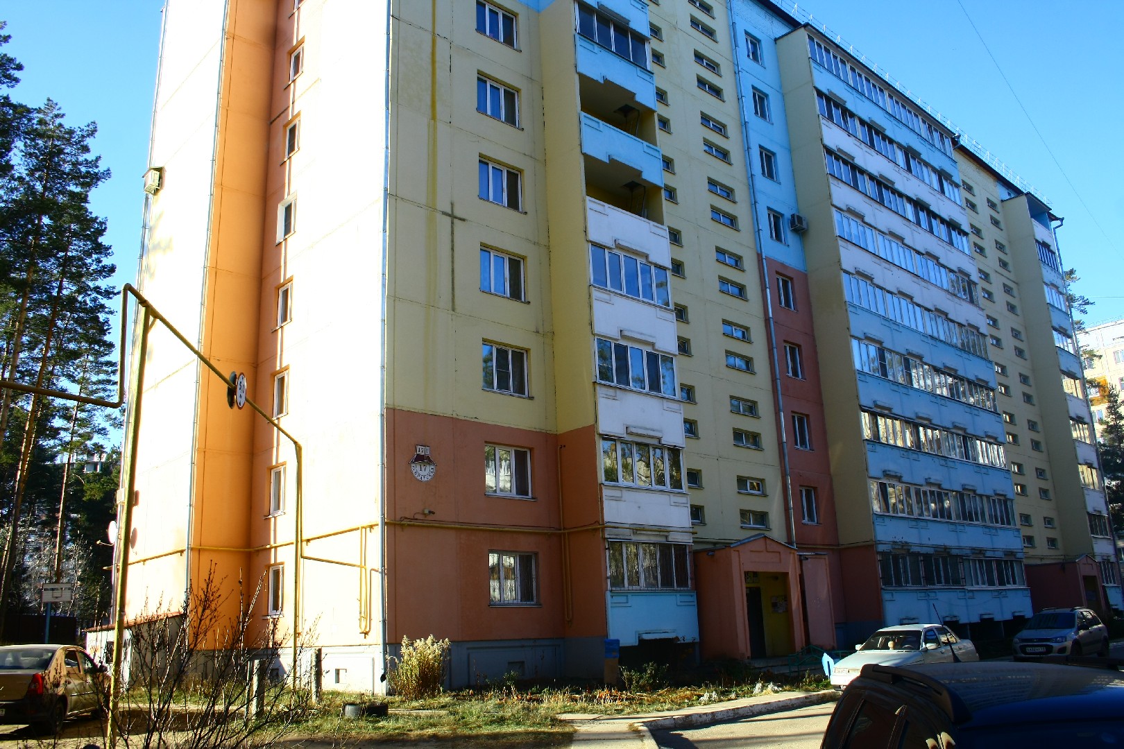 обл. Ульяновская, г. Димитровград, ул. Братская, д. 17-фасад здания
