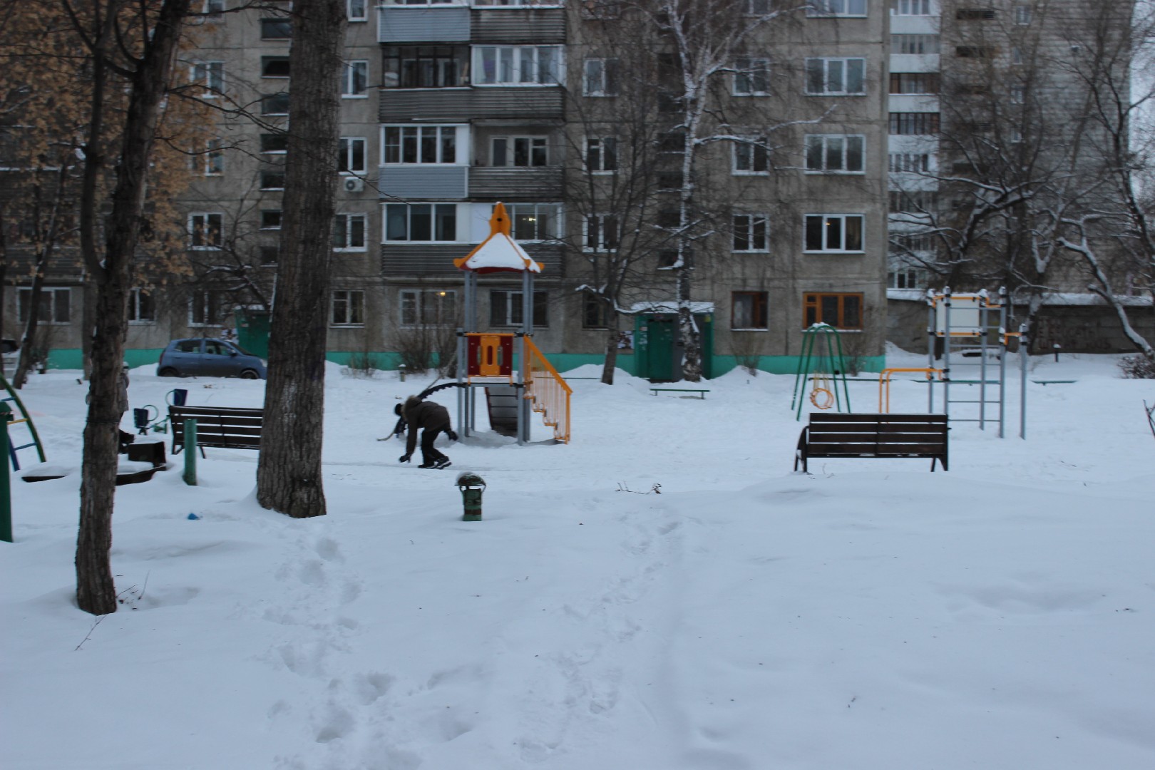 край. Алтайский, г. Барнаул, ул. Георгиева, д. 2-придомовая территория