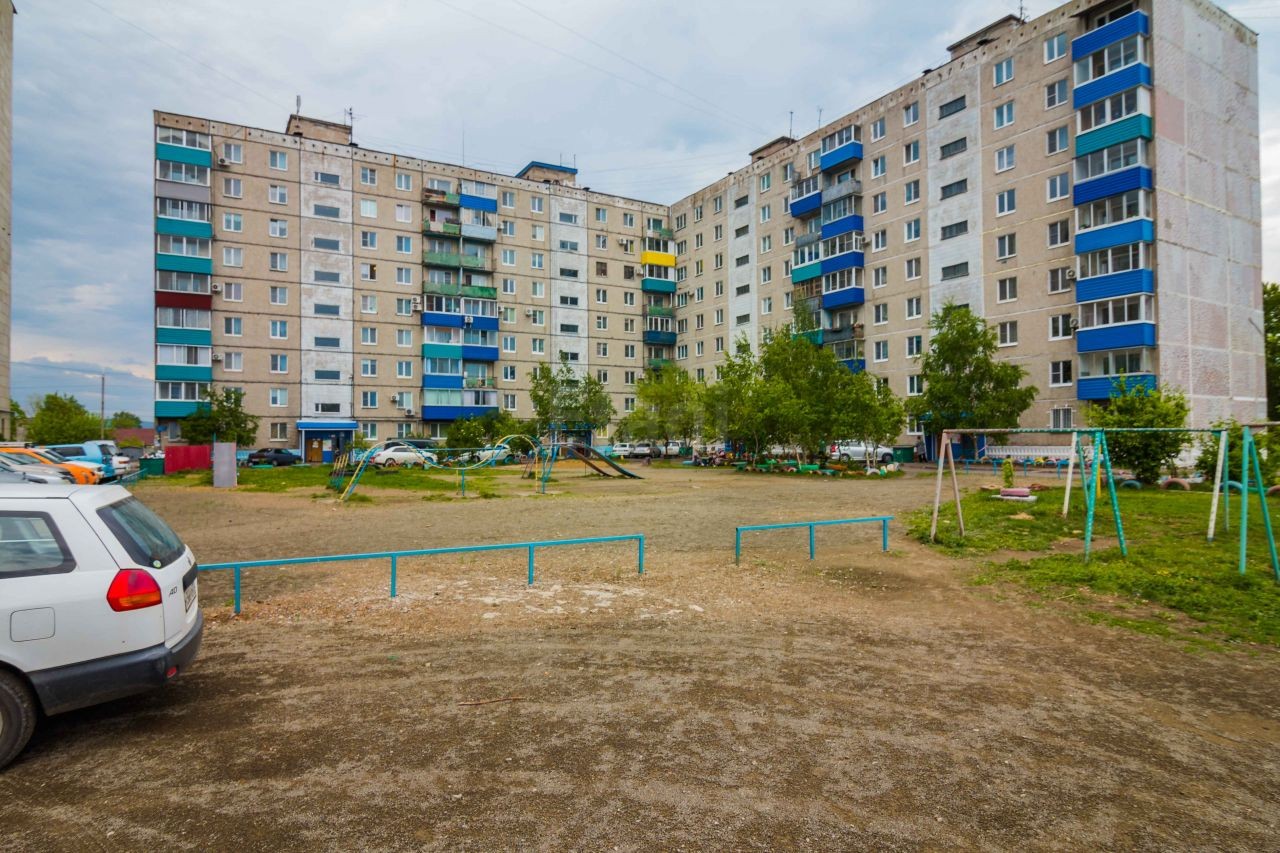 край. Хабаровский, г. Комсомольск-на-Амуре, ул. Лазо, д. 79-придомовая территория