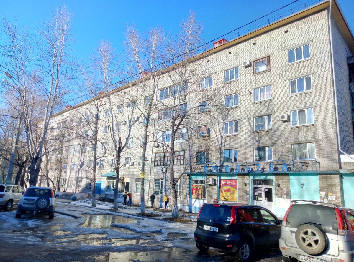 край. Хабаровский, г. Комсомольск-на-Амуре, ул. Пирогова, д. 32-фасад здания
