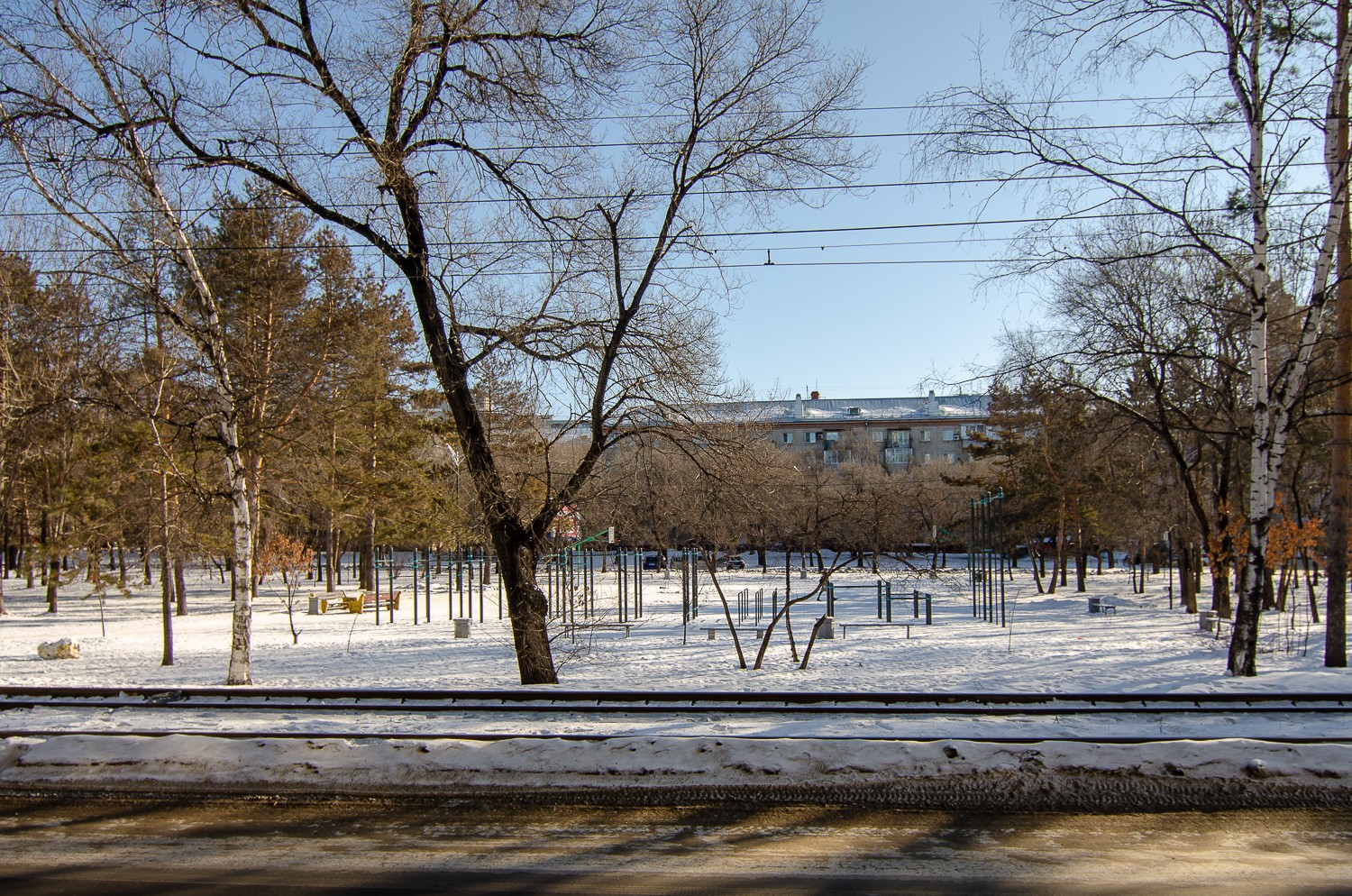 край. Хабаровский, г. Хабаровск, б-р. Амурский, д. 47-придомовая территория