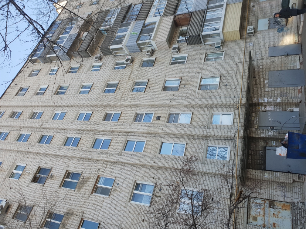 край. Хабаровский, г. Хабаровск, ул. Ворошилова, д. 8-фасад здания