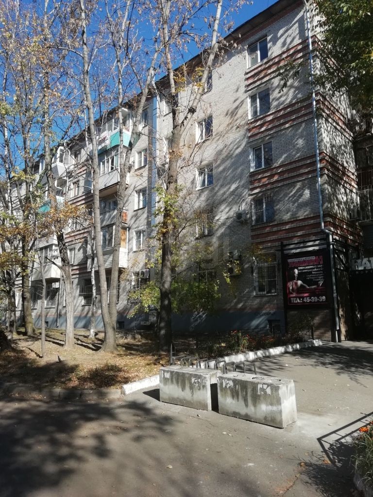 край. Хабаровский, г. Хабаровск, ул. Гамарника, д. 45Д-фасад здания