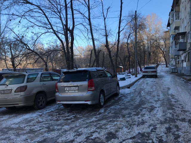 край. Хабаровский, г. Хабаровск, ул. Орджоникидзе, д. 7-придомовая территория