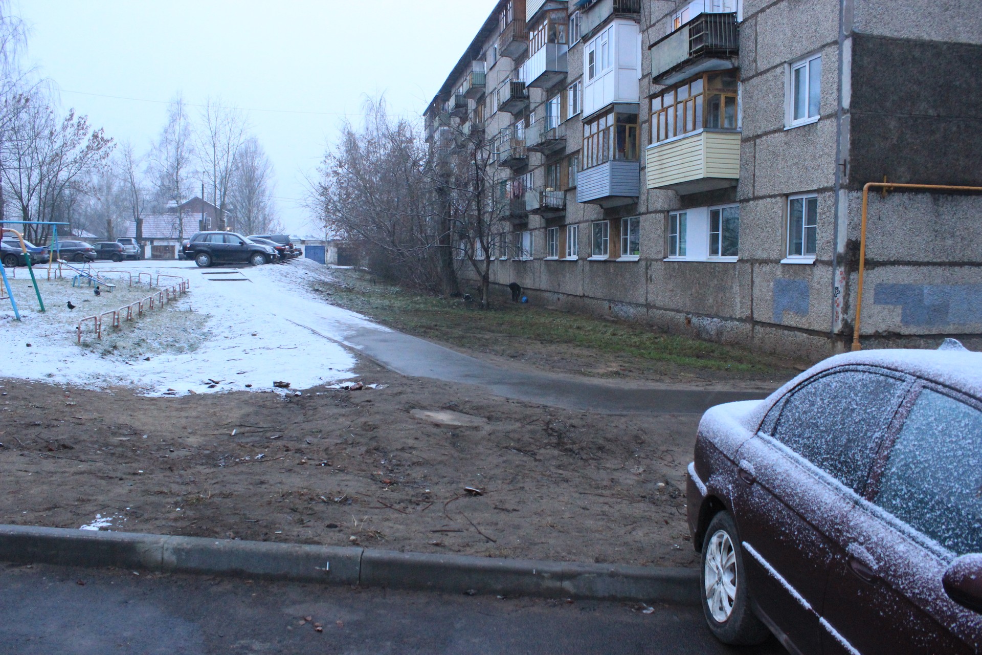 обл. Вологодская, г. Вологда, ул. Панкратова, д. 88-придомовая территория