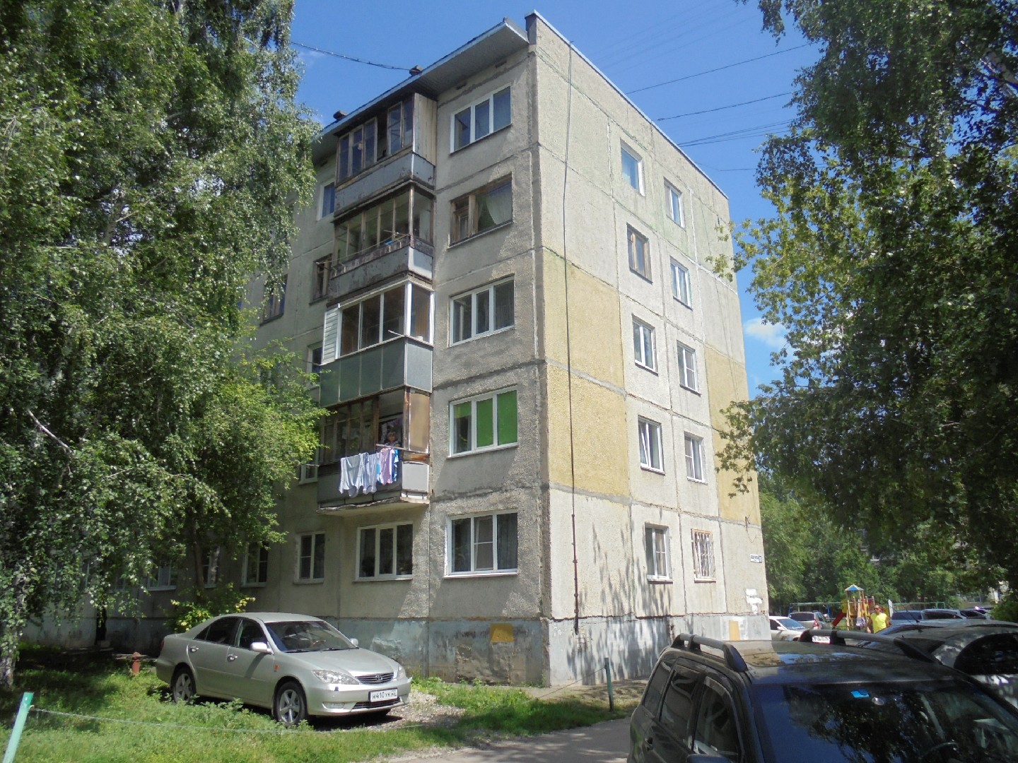 край. Алтайский, г. Барнаул, ул. Георгиева, д. 20-фасад здания