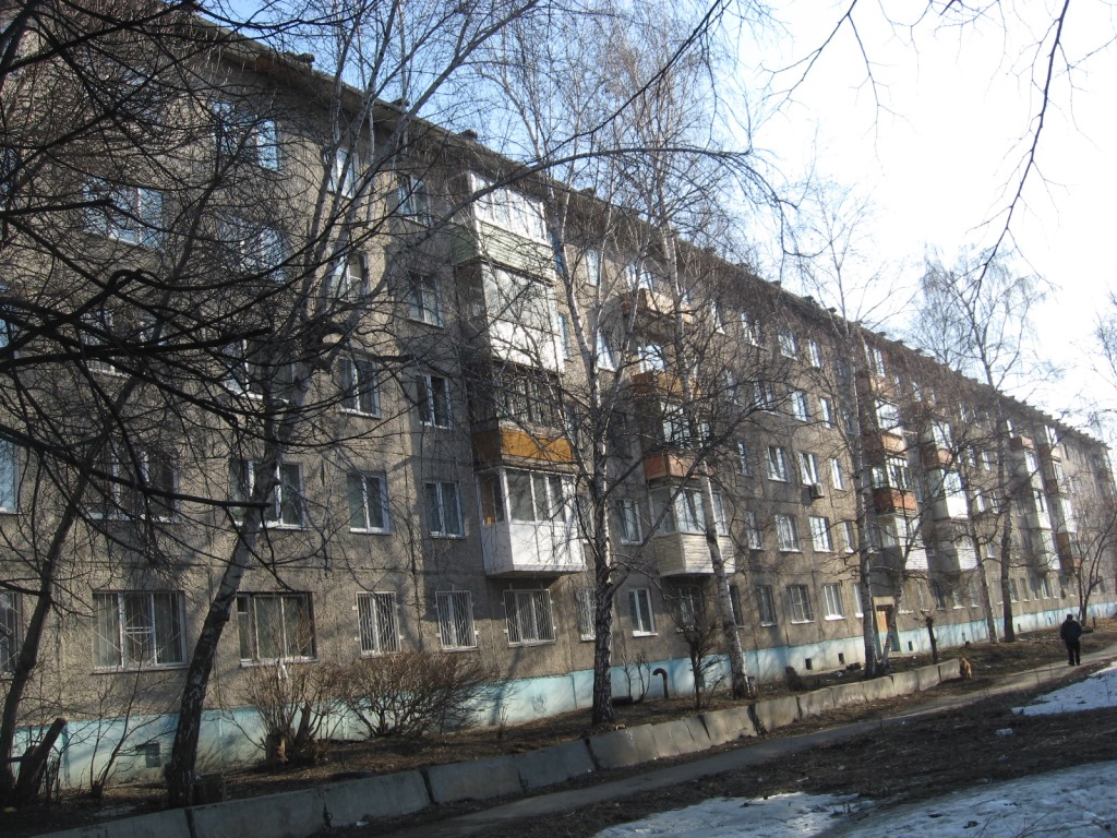 край. Алтайский, г. Барнаул, ул. Георгиева, д. 49-фасад здания