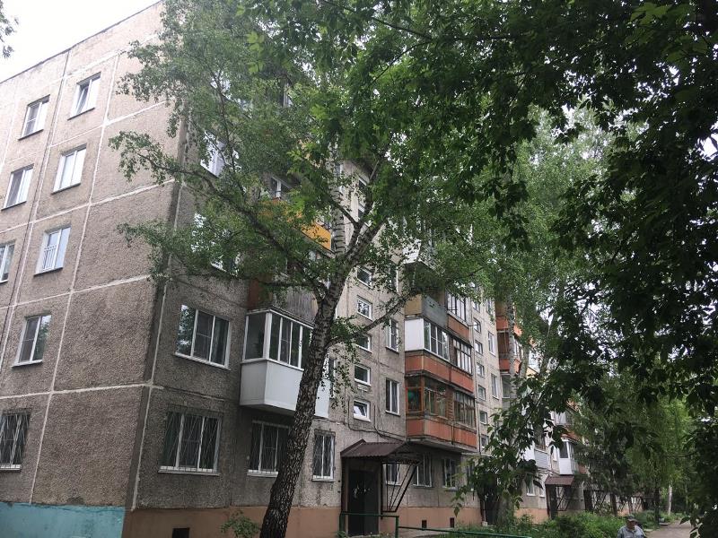край. Алтайский, г. Барнаул, ул. Георгиева, д. 49-фасад здания