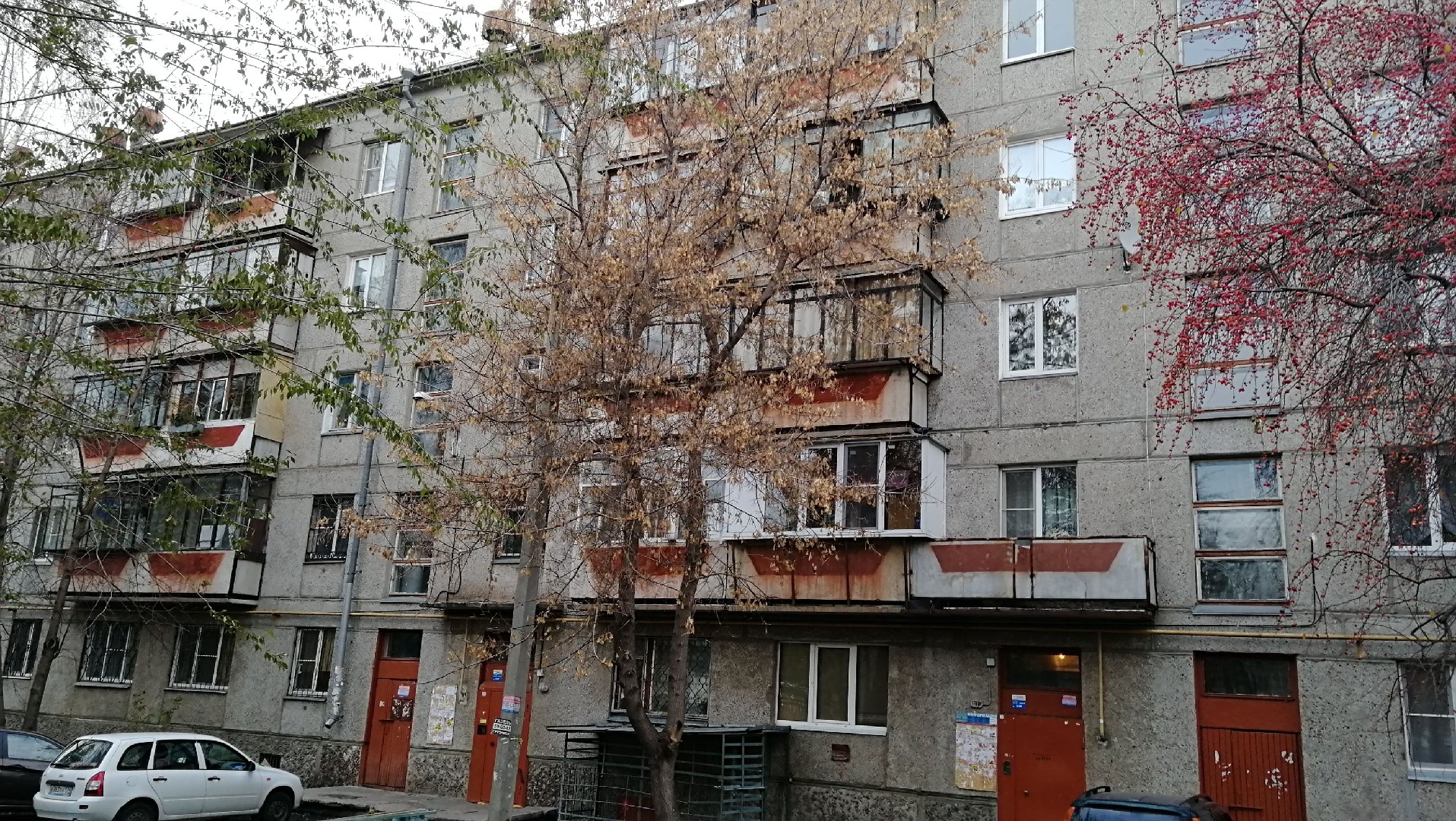 обл. Челябинская, г. Магнитогорск, ул. Суворова, д. 134-фасад здания