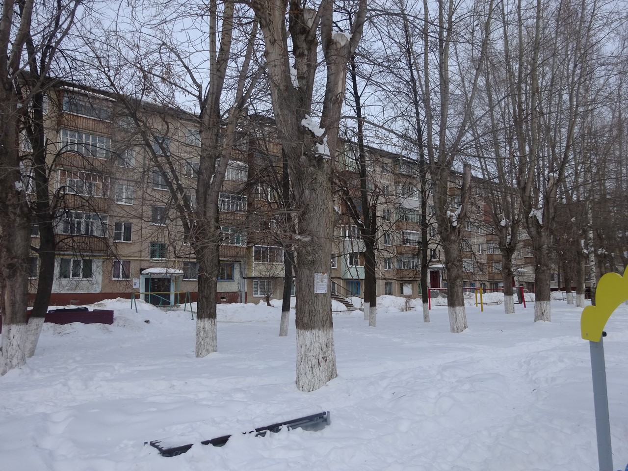 Респ. Чувашская, г. Новочебоксарск, ул. Солнечная, д. 32-фасад здания