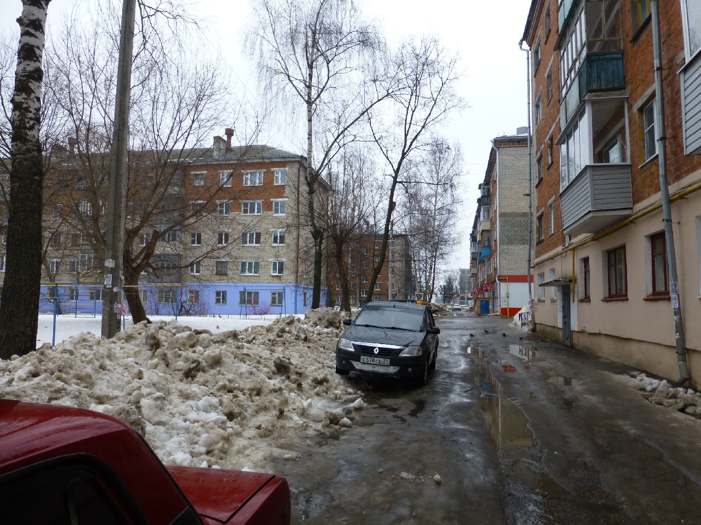 Респ. Чувашская, г. Чебоксары, ул. 50 лет Октября, д. 24-придомовая территория