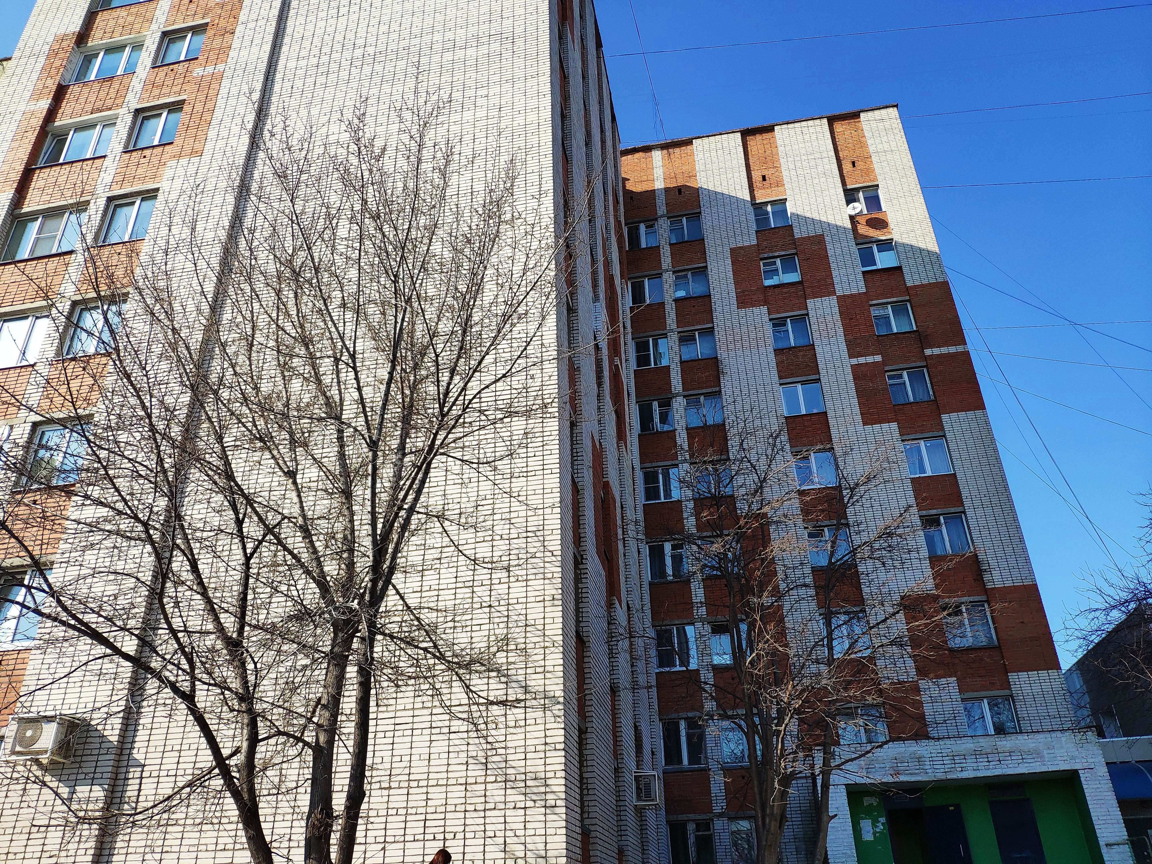 Респ. Чувашская, г. Чебоксары, ул. Пирогова, д. 18, к. 1-фасад здания
