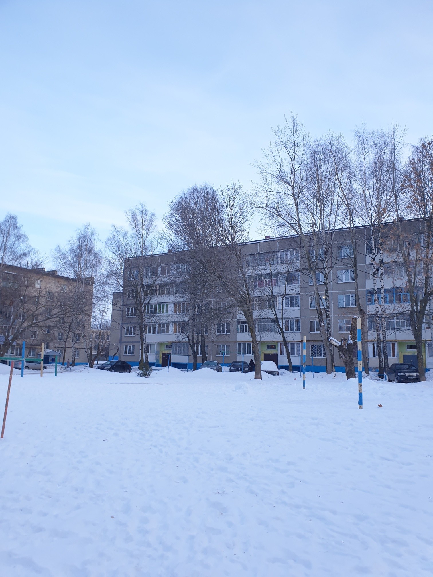 Респ. Чувашская, г. Чебоксары, ул. Хузангая, д. 4/1-придомовая территория