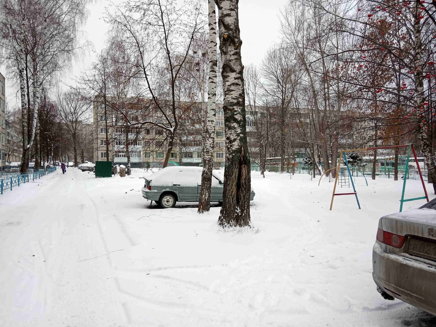 Респ. Чувашская, г. Чебоксары, ул. Шумилова, д. 23-придомовая территория