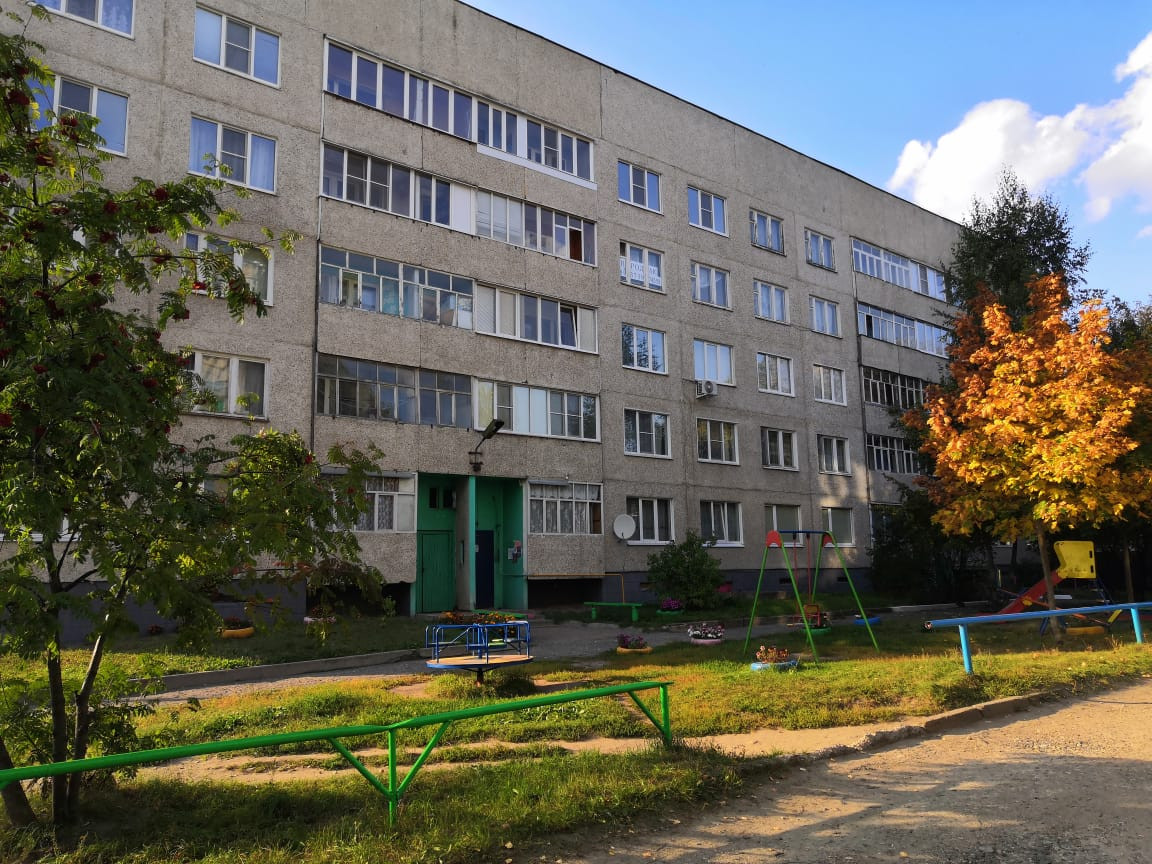 Респ. Чувашская, г. Шумерля, ул. Маршала Жукова, д. 8-фасад здания